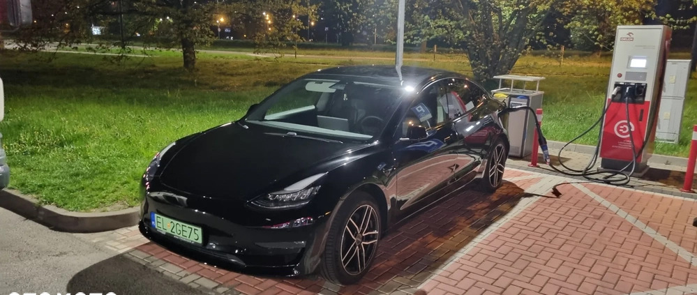 Tesla Model 3 cena 90000 przebieg: 83400, rok produkcji 2019 z Łódź małe 667